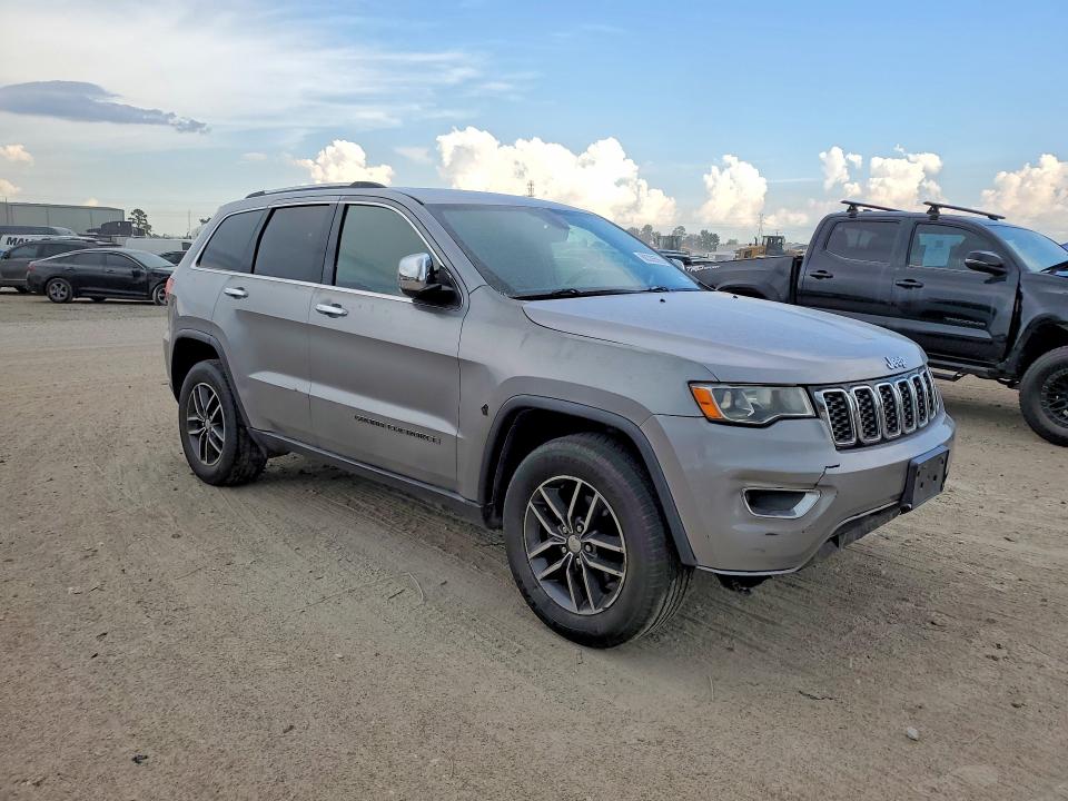 2018 Jeep Grand cherokee VIN 1C4RJFBG4JC249015 COPART salvage auction — MINOR DENT/SCRATCHES, TX - CERTIFICATE OF TITLE, sold $5,300 on 2026-08-25 (photo 4)