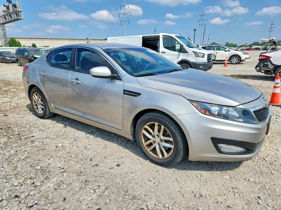 2013 Kia Optima VIN KNAGM4A7XD5433014 COPART salvage auction — VANDALISM, Oh - Certificate Of Title, sold $500 on 2026-07-17 (photo 4)