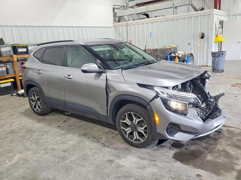2021 Kia Seltos VIN KNDERCAA1M7158297 COPART salvage auction — FRONT END, Ny - Mv-907A Salvage Certificate, sold $925 on 2026-07-20 (photo 4)