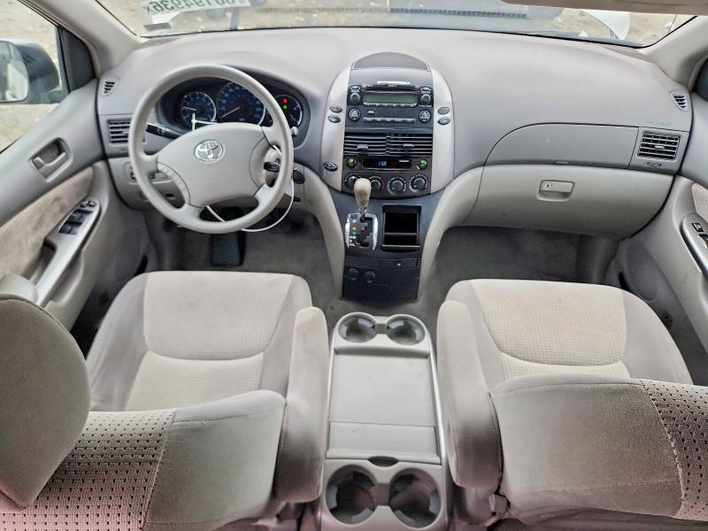 2007 Toyota Sienna VIN 5TDZK23C17S070715 COPART salvage auction — FRONT END, VA - CERT OF TITLE - SALVAGE, sold $1,200 on 2026-07-29 (photo 8)