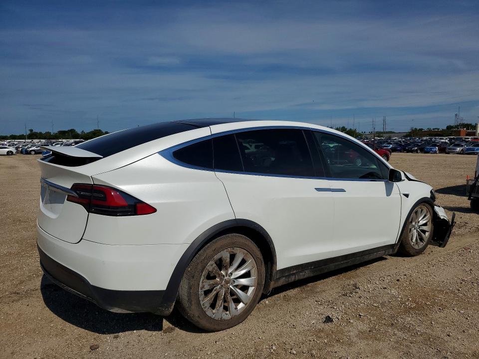 2018 Tesla Model x VIN 5YJXCDE24JF104033 COPART salvage auction — FRONT END, Ia - Cert Of Title-Salvage Title, sold $2,100 on 2026-08-19 (photo 3)