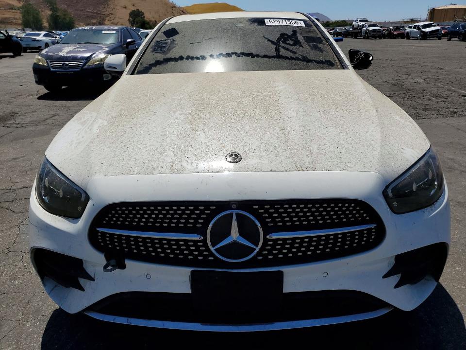 2021 Mercedes-benz E-klasse VIN W1KZF8DB7MA927745 COPART salvage auction — NORMAL WEAR, Ca - Dis/Dlr/Exp Only Clean Title, sold $7,300 on 2026-09-10 (photo 5)