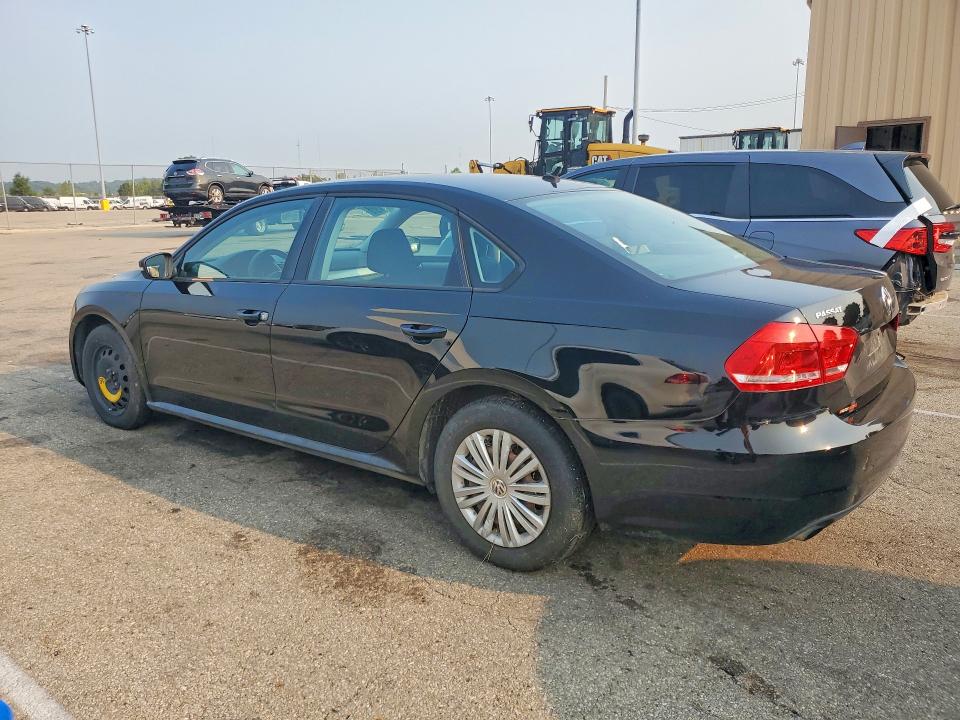 2015 Volkswagen Passat VIN 1VWAS7A32FC071317 COPART salvage auction — MECHANICAL, Oh - Certificate Of Title, sold $600 on 2026-08-19 (photo 2)