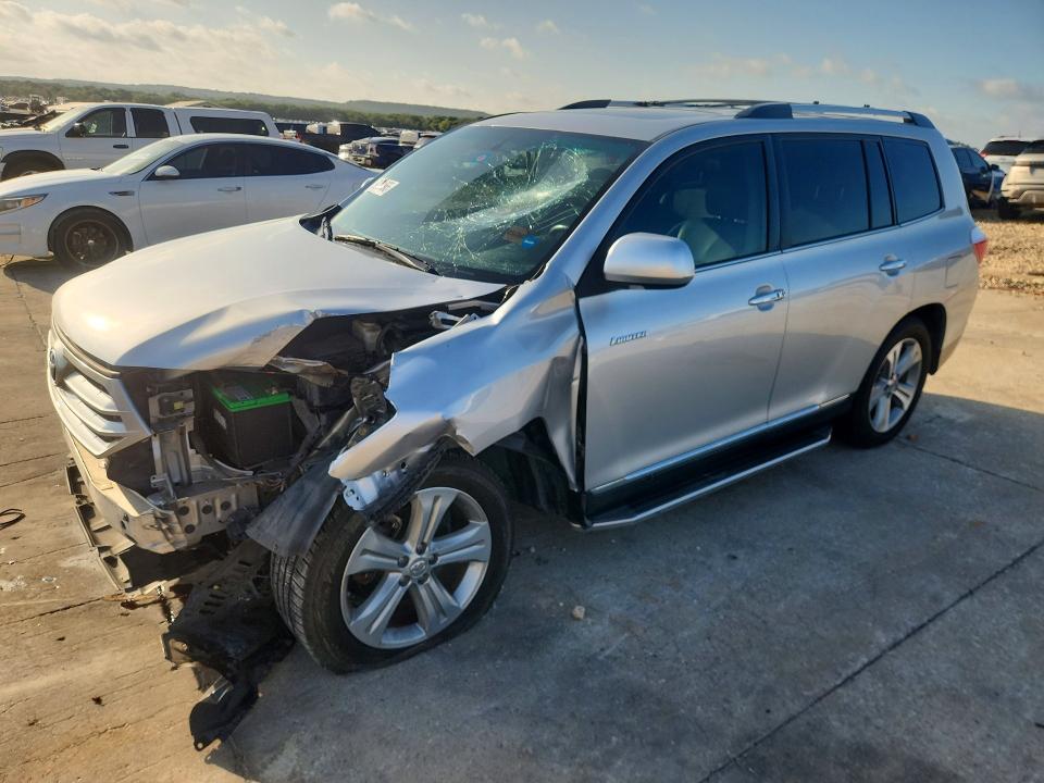 2013 Toyota Highlander VIN 5TDYK3EH9DS112585 COPART salvage auction — FRONT END, Tx - Salvage Vehicle Title, sold $4,700 on 2026-07-13 (photo 1)