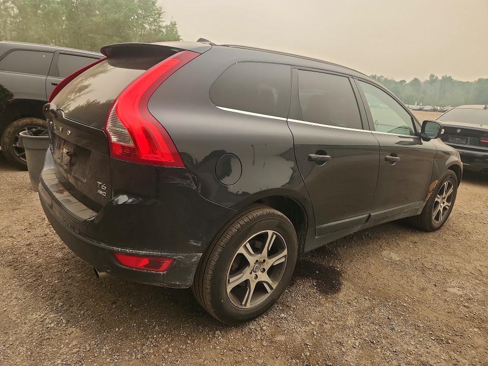 2013 Volvo Xc60 VIN YV4902DZ8D2449607 COPART salvage auction — FRONT END, ON - PERMIT NO BRAND - UNFIT, sold $250 on 2026-07-28 (photo 3)