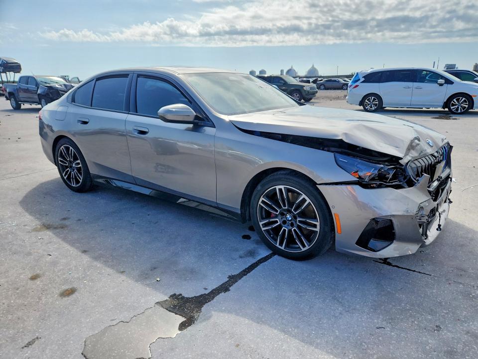 2024 BMW 5er VIN WBA43FJ01RCR14261 COPART salvage auction — FRONT END, La - Cert Of Title-Salvage, sold $31,000 on 2026-09-02 (photo 4)