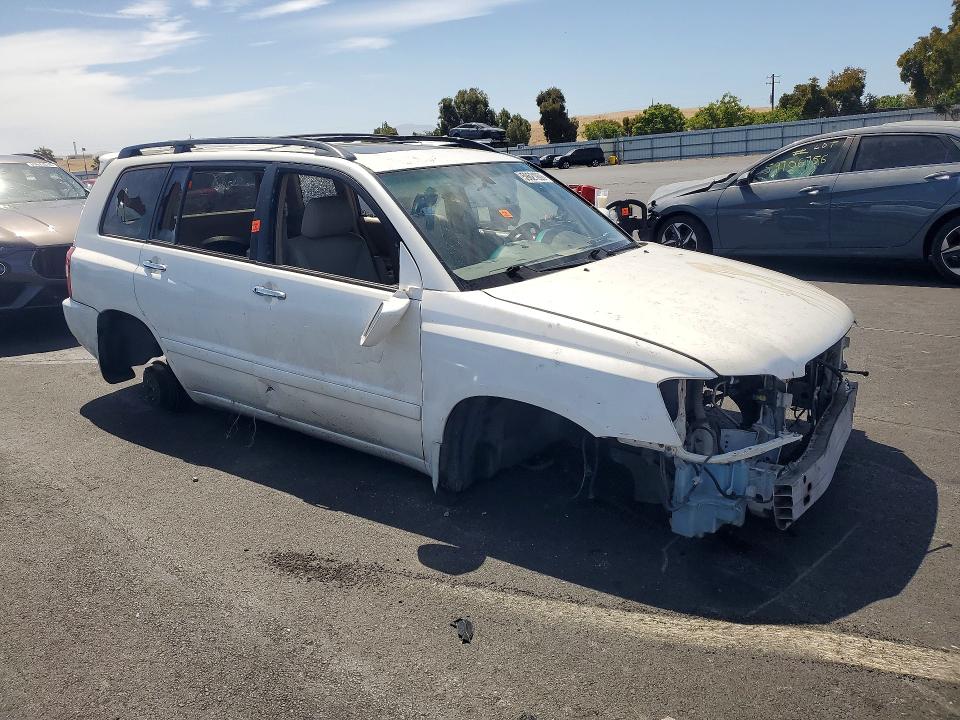 2006 Toyota Highlander VIN JTEDP21A460113521 COPART salvage auction — VANDALISM, CA - SALVAGE CERTIFICATE, sold $90 on 2026-07-27 (photo 4)