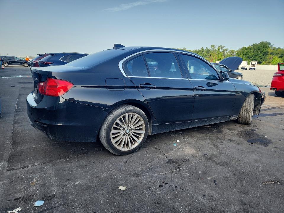 2012 BMW VIN WBA3A5C58CF257405 COPART salvage auction — FRONT END, Fl - Cert Of Title Slvg Rebuildable, sold $900 on 2026-08-12 (photo 3)