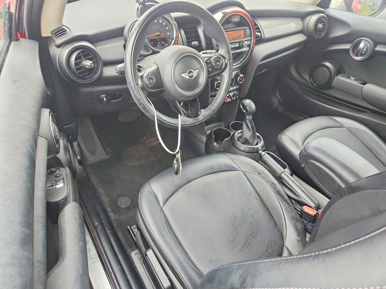 2016 Mini Cooper VIN WMWXP5C59G3B76018 COPART salvage auction — Minor Dent/Scratches, NY - CERTIFICATE OF TITLE, sold $2,800 on 2026-09-15 (photo 8)