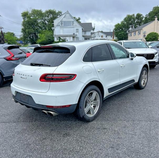 2017 Porsche Macan VIN WP1AB2A54HLB16475 COPART salvage auction — NORMAL WEAR, Nj - Certificate Of Title (P), sold $9,500 on 2026-08-11 (photo 3)