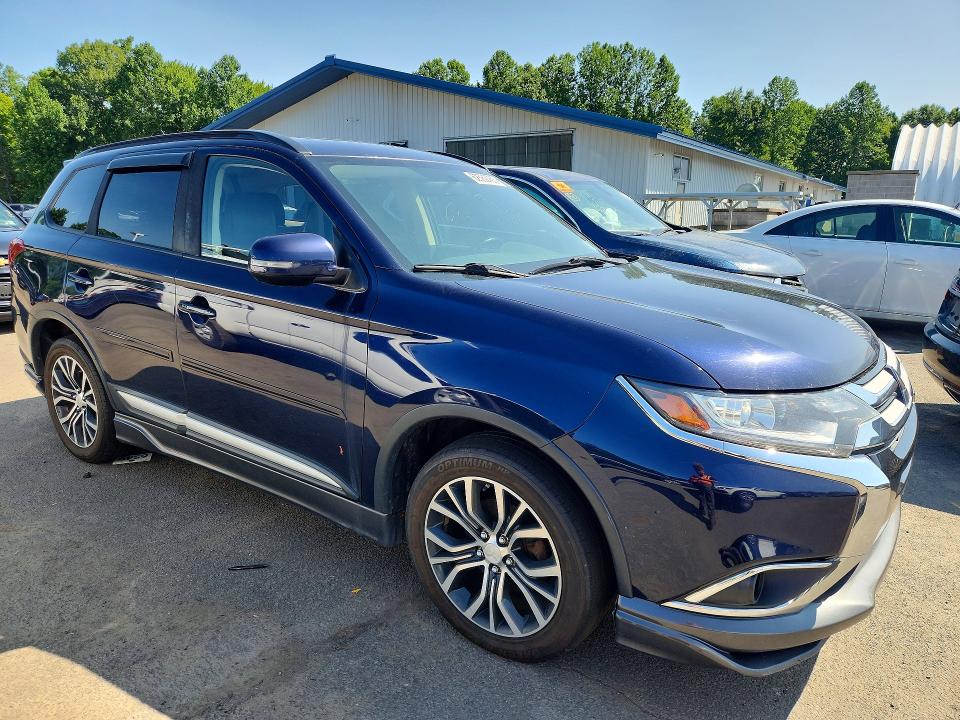 2016 Mitsubishi Outlander VIN JA4AZ3A35GZ037257 COPART salvage auction — MINOR DENT/SCRATCHES, Wv - Certificate Of Title (P), sold $3,000 on 2026-07-31 (photo 4)