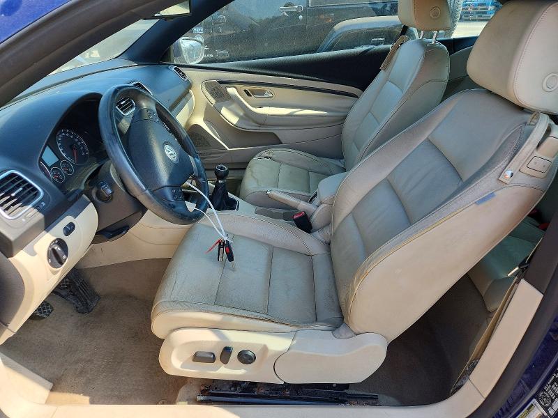 2009 Volkswagen Eos VIN WVWEA71F59V012059 COPART salvage auction — REAR END, On - Permit No Brand - Unfit, sold $400 on 2026-08-11 (photo 7)
