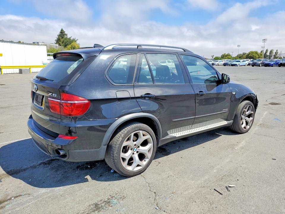2011 BMW X5 VIN 5UXZW0C52BL661042 COPART salvage auction — FRONT END, FL - DIS/DLR/EXP ONLY CLEAN TITLE, sold $1,900 on 2026-07-10 (photo 3)