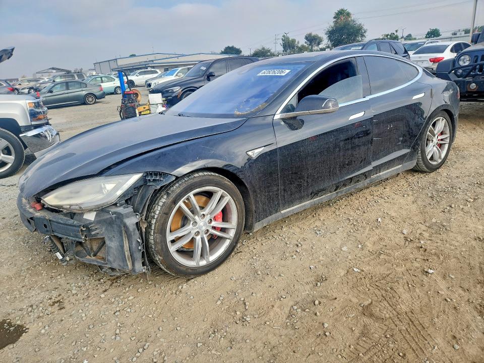 2014 Tesla Model s VIN 5YJSA1H21EFP62246 COPART salvage auction — FRONT END, AZ - DIS/DLR/EXP ONLY SALVAGE TITLE, sold $600 on 2026-07-31 (photo 1)