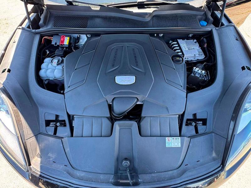 2019 Porsche Cayenne VIN WP1AA2AY7KDA09385 COPART salvage auction — NORMAL WEAR, Va - Certificate Of Title (P), sold $16,400 on 2026-07-27 (photo 7)