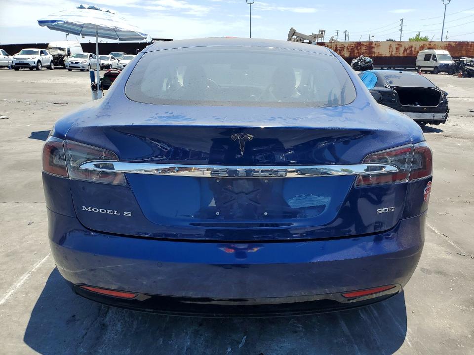 2017 Tesla Model s VIN 5YJSA1E22HF187566 COPART salvage auction — FRONT END, Ca - Dis/Dlr/Exp Only Clean Title, sold $225 on 2026-07-29 (photo 6)