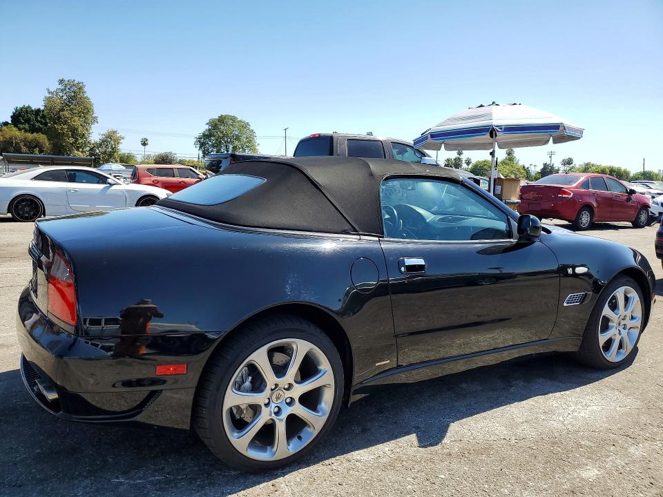 2005 Maserati Coupe VIN ZAMBB18A550017045 COPART salvage auction — MINOR DENT/SCRATCHES, Ca - Dis/Dlr/Exp Only Clean Title, sold $5,500 on 2026-08-07 (photo 3)