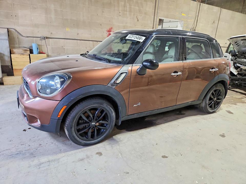 2014 Mini Cooper VIN WMWZC5C59EWP37766 COPART salvage auction — MINOR DENT/SCRATCHES, Mn - Non Public Clean Title, sold $450 on 2026-08-04 (photo 1)