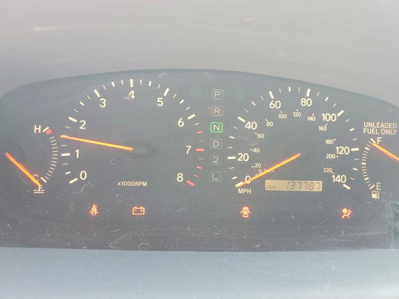 1999 Lexus Es 300 VIN JT8BF28G0X0197474 COPART salvage auction — SIDE, Ks - Dealer Only Clean Title, sold $525 on 2026-07-09 (photo 9)