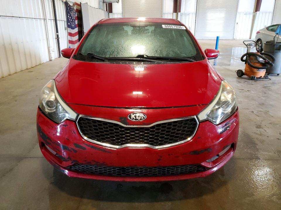 2015 Kia Forte VIN KNAFX4A61F5326365 COPART salvage auction — MINOR DENT/SCRATCHES, Fl - Certificate Of Title, sold $725 on 2026-07-27 (photo 5)