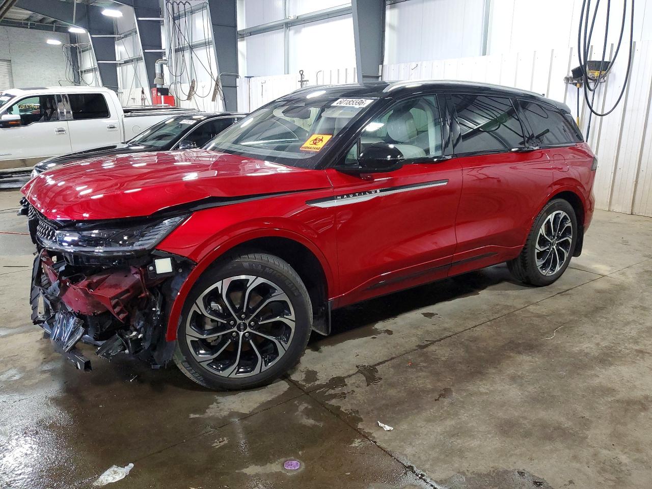 2025 Lincoln Nautilus VIN 5LMPJ8KA7SJ972796 — COPART salvage auction photo