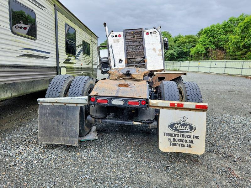 2024 Mack Pinnacle VIN 1M1PN4GY3RM015133 COPART salvage auction — ALL OVER, LA - CERT OF TITLE-SALVAGE, sold $9,100 on 2026-08-20 (photo 6)