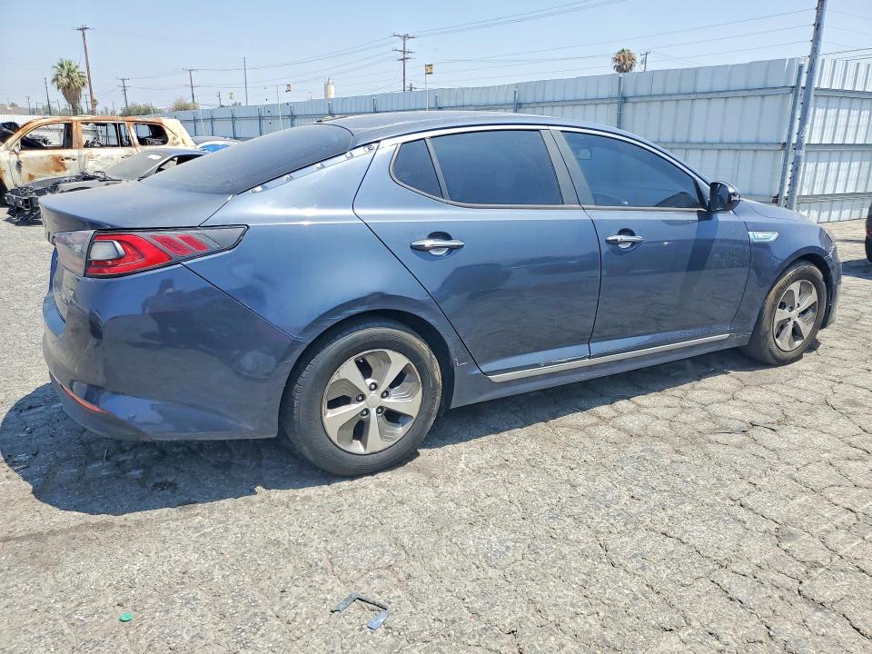 2014 Kia Optima VIN KNAGM4AD8E5071711 COPART salvage auction — MINOR DENT/SCRATCHES, Ca - Dis/Dlr/Exp Only Clean Title, sold $875 on 2026-07-27 (photo 3)