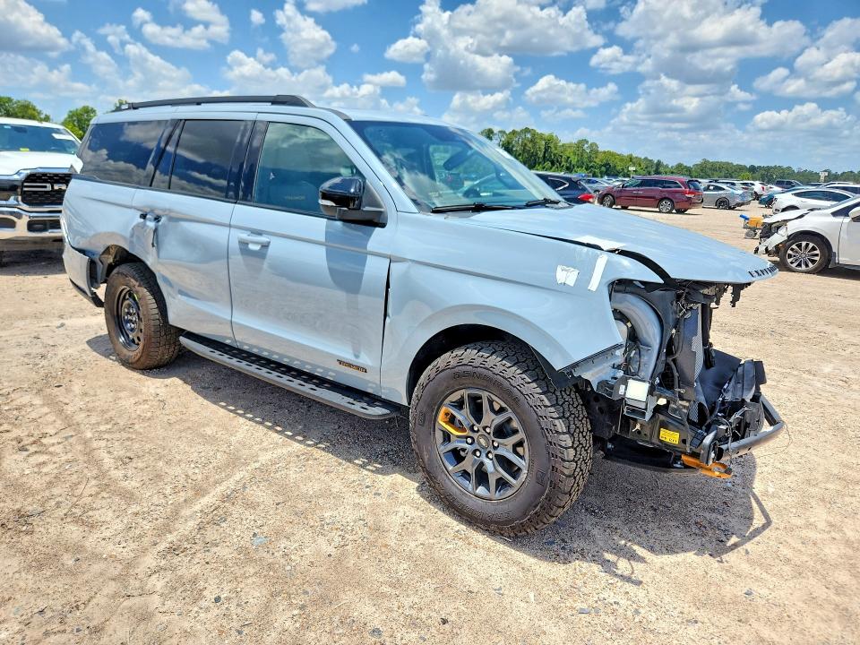 2026 Ford Expedition VIN 1FMJU1RG9TEA12178 COPART salvage auction — ALL OVER, Nm - Cert Of Title-Salvage, sold $16,500 on 2026-07-28 (photo 4)