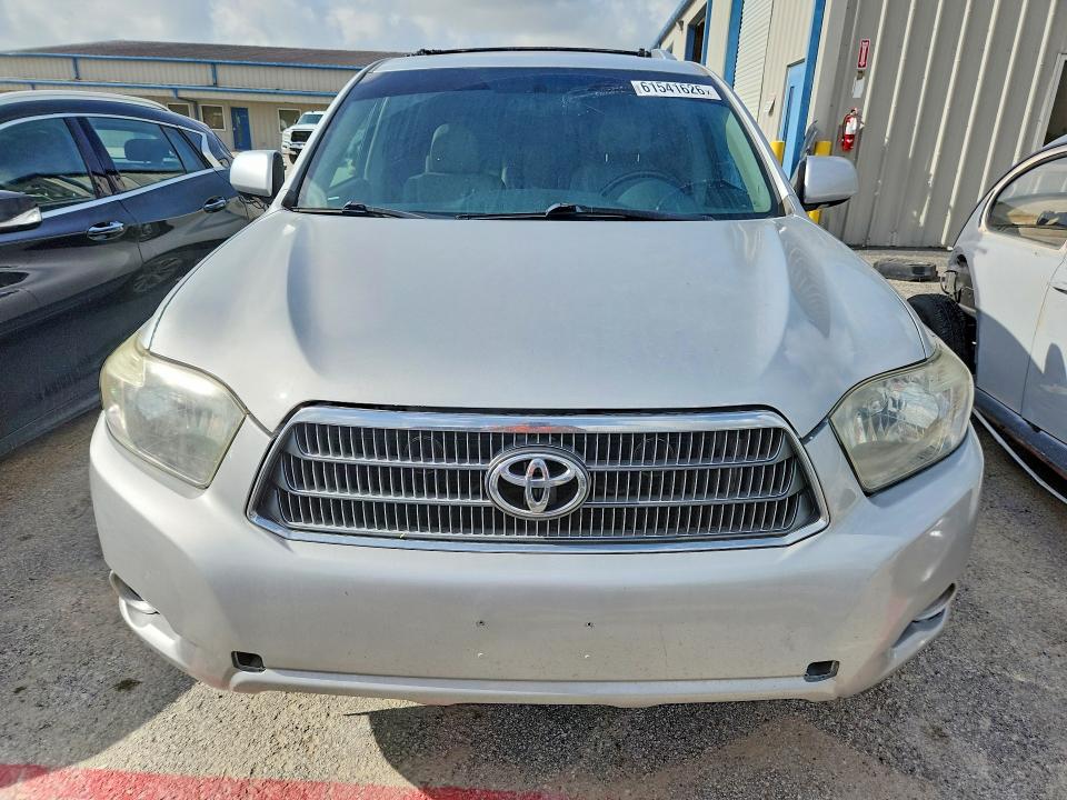 2010 Toyota Highlander hybrid VIN JTEJW3EH8A2046017 COPART salvage auction — MINOR DENT/SCRATCHES, TX - SALVAGE VEHICLE TITLE, sold $2,700 on 2026-07-31 (photo 5)