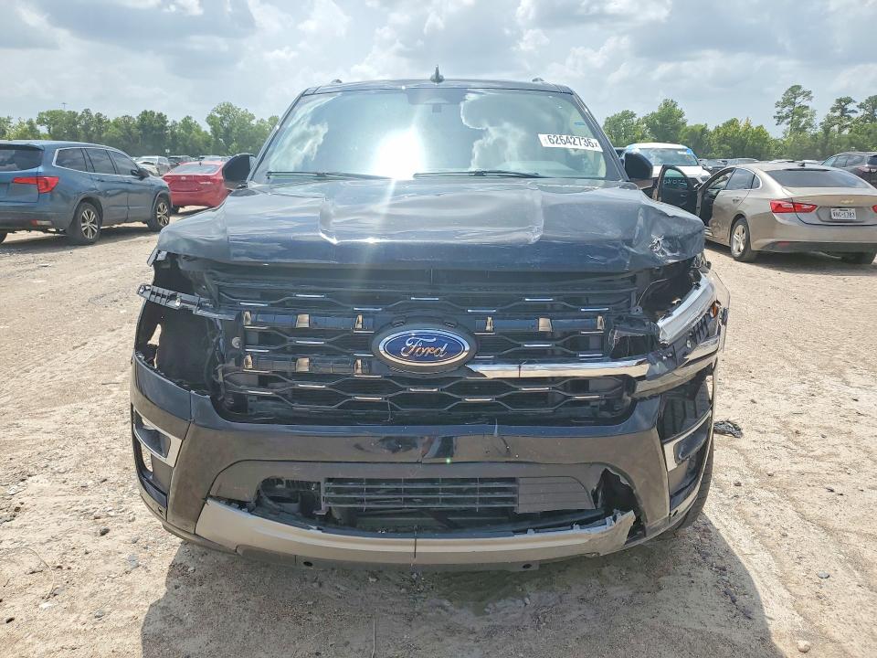 2024 Ford Expedition VIN 1FMJK1K82REA35531 COPART salvage auction — FRONT END, TX - SALVAGE VEHICLE TITLE, sold $15,800 on 2026-07-31 (photo 5)