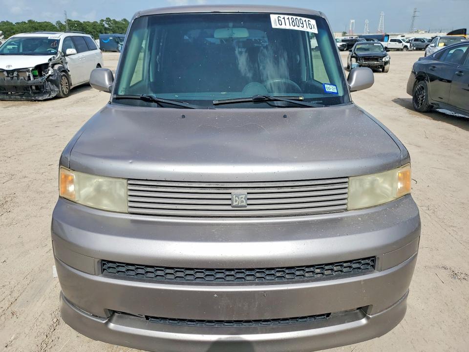 2006 Toyota Scion VIN JTLKT334X64097942 COPART salvage auction — NORMAL WEAR, TX - CERTIFICATE OF TITLE, sold $200 on 2026-07-21 (photo 5)