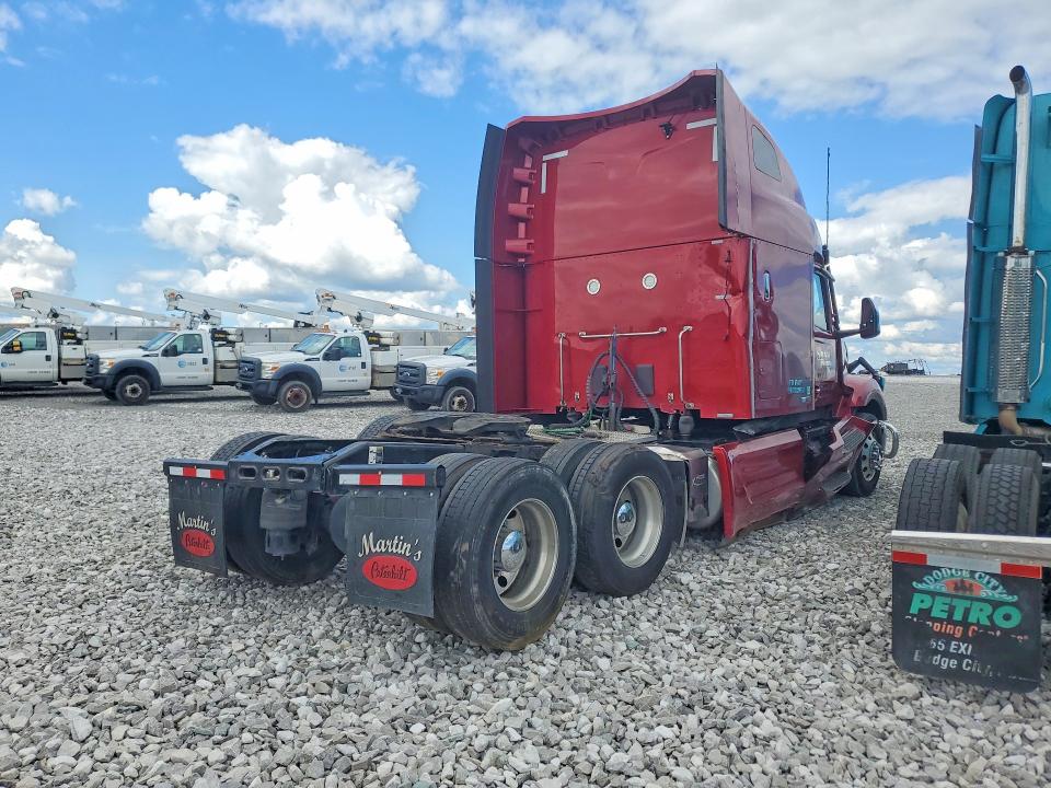 2025 Peterbilt 579 VIN 1XPBD49X8SD678297 COPART salvage auction — FRAME DAMAGE, KY - CERT OF TITLE-SALVAGE, sold $31,000 on 2026-08-27 (photo 3)
