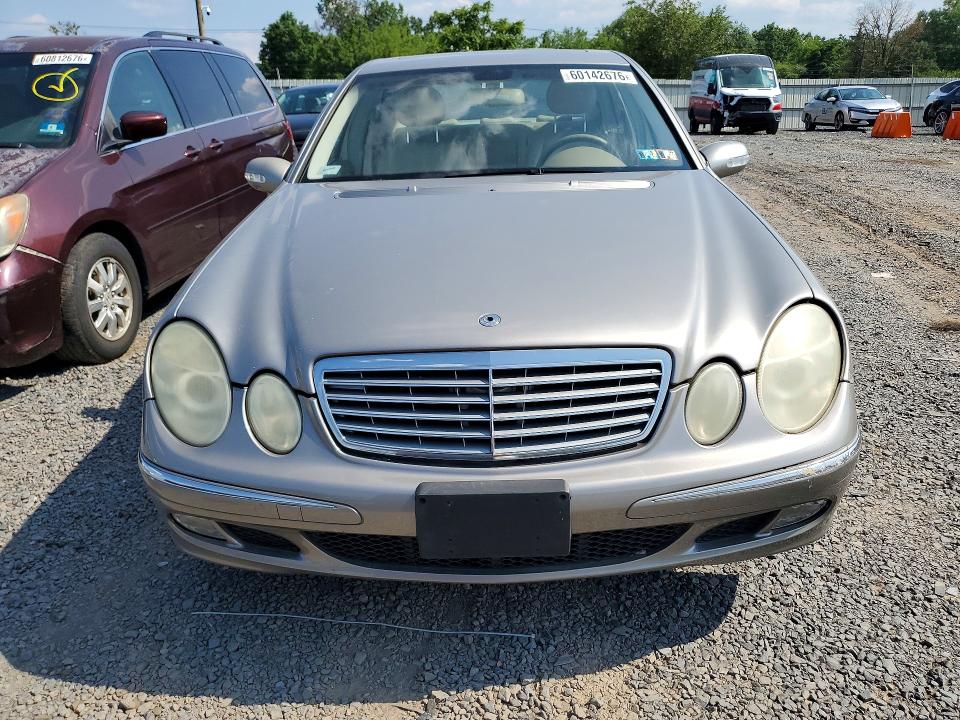 2005 Mercedes-benz E-class VIN WDBUF65J85A658783 COPART salvage auction — MINOR DENT/SCRATCHES, Nj - Certificate Of Title, sold $775 on 2026-07-31 (photo 5)
