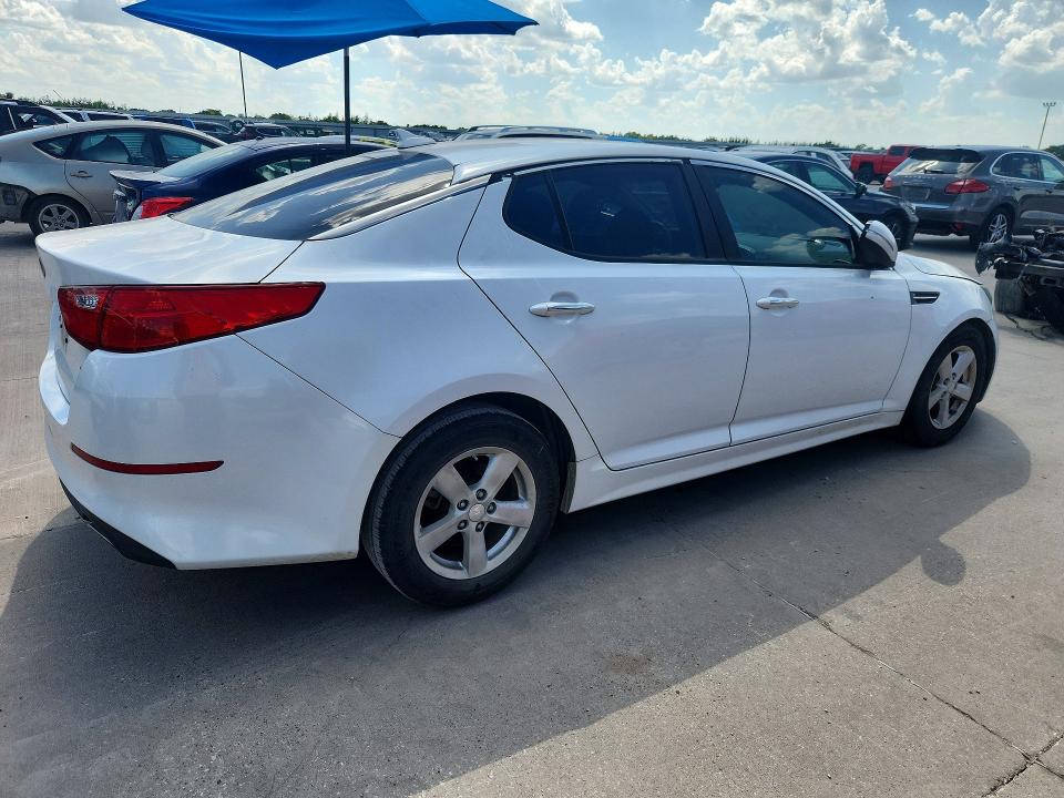 2015 Kia Optima VIN KNAGM4A78F5559956 COPART salvage auction — NORMAL WEAR, Salvage Title, sold $775 on 2026-07-30 (photo 3)