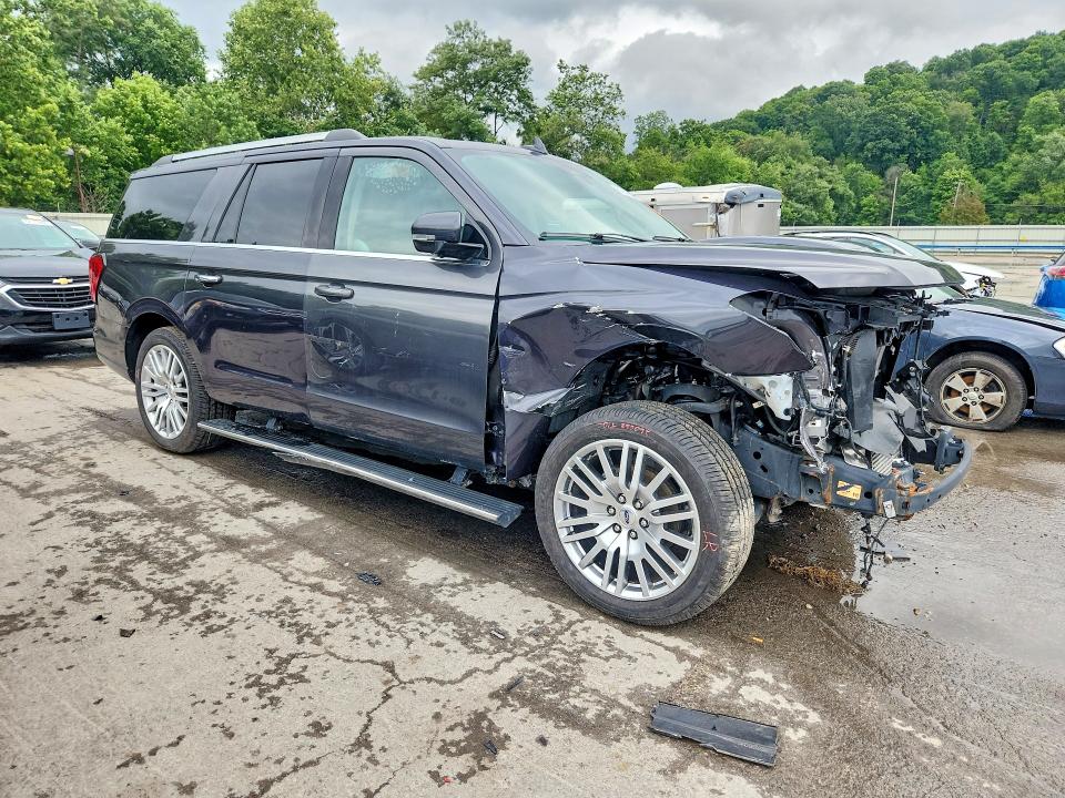 2024 Ford Expedition VIN 1FMJK2A84REA33299 COPART salvage auction — FRONT END, TX - SALVAGE VEHICLE TITLE, sold $16,500 on 2026-09-24 (photo 4)