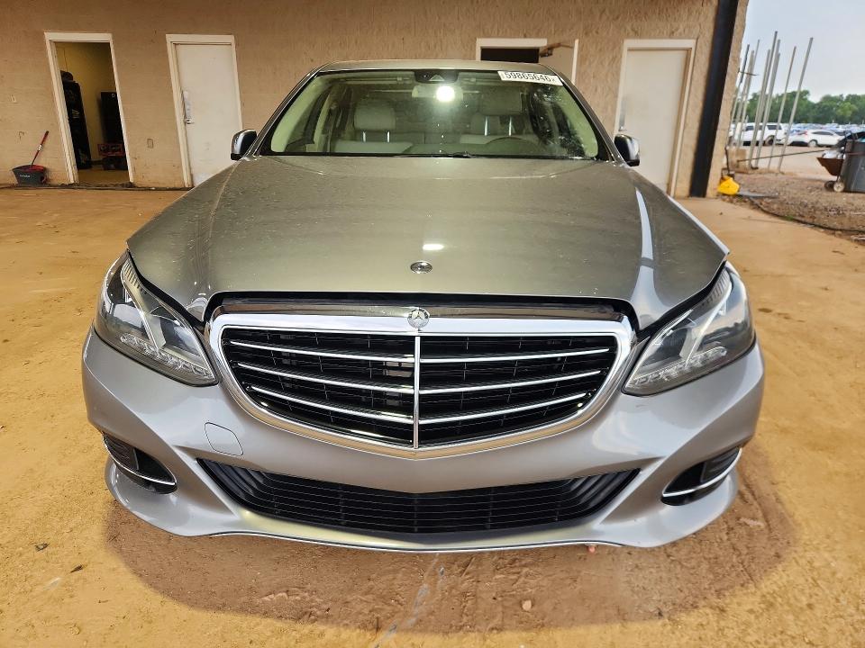 2014 Mercedes-benz E-klasse VIN WDDHF5KB1EA860817 COPART salvage auction — MINOR DENT/SCRATCHES, TN - CERTIFICATE OF TITLE (P), sold $4,300 on 2026-07-29 (photo 5)
