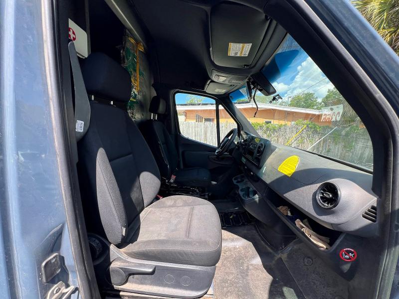 2019 Mercedes-benz Sprinter VIN WD4PF1CD2KP132372 COPART salvage auction — MECHANICAL, OH - CERTIFICATE OF TITLE (P), sold $15,000 on 2026-07-21 (photo 5)