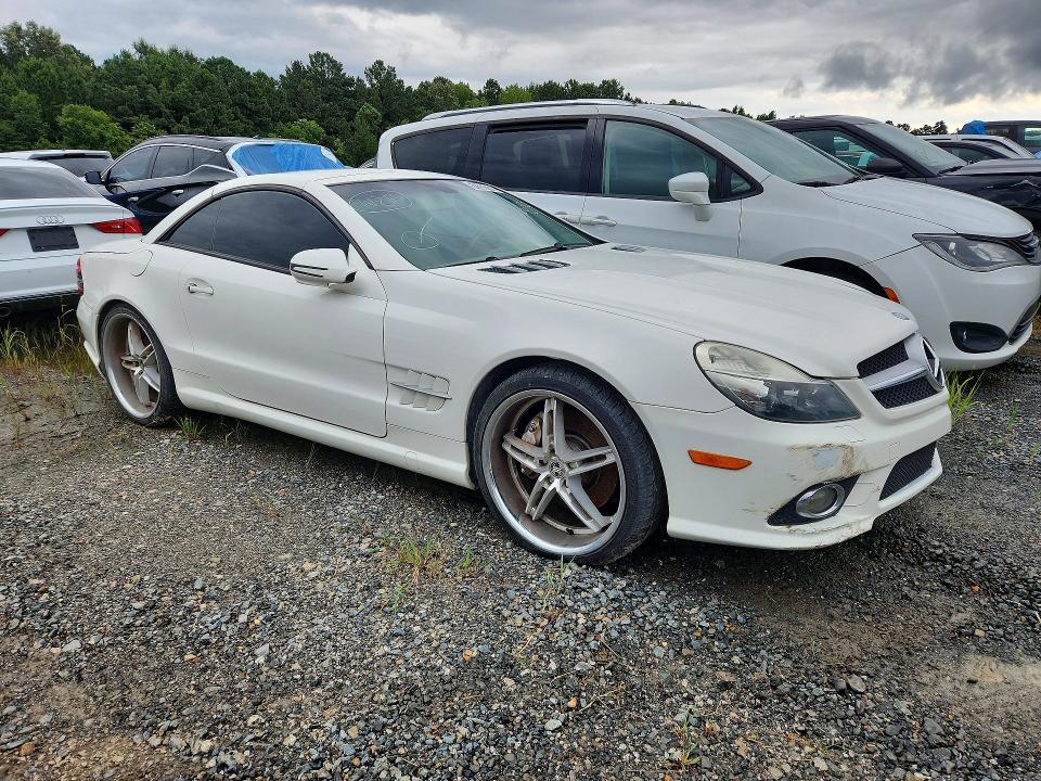 2009 Mercedes-benz Sl-class VIN WDBSK71F79F146659 COPART salvage auction — NORMAL WEAR, LA - CERTIFICATE OF TITLE, sold $2,900 on 2026-08-18 (photo 4)