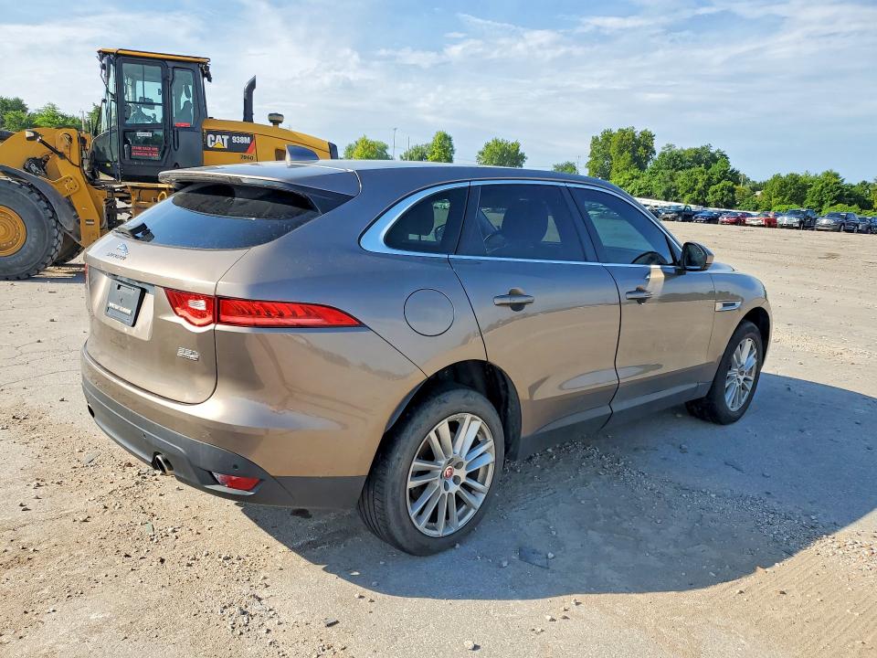 2017 Jaguar F-pace VIN SADCK2BV1HA895844 COPART salvage auction — SIDE, Mo - Certificate Of Title (P), sold $2,300 on 2026-07-28 (photo 3)
