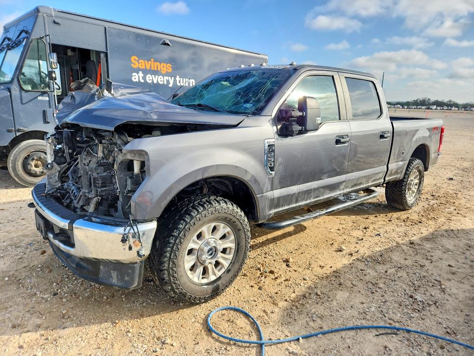 2022 Ford F-250 super duty VIN 1FT7W2B69NEG40647 — COPART salvage auction photo