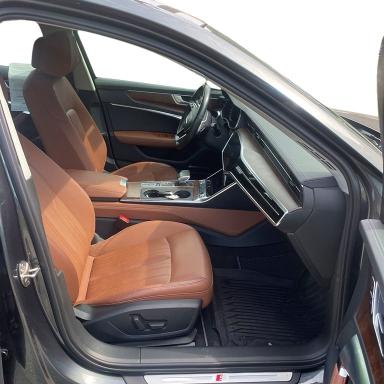 2019 Audi A6 VIN WAUL2AF21KN095693 COPART salvage auction — NORMAL WEAR, Fl - Certificate Of Title (P), sold $1,650 on 2026-07-28 (photo 5)