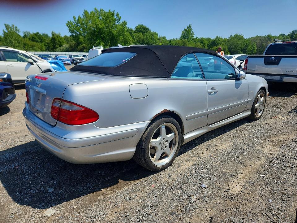 2003 Mercedes-benz Clk-class VIN WDBLK70G23T142753 COPART salvage auction — REAR END, MA - CERT OF TITLE-RECONSTRCTD COLL, sold $400 on 2026-07-22 (photo 3)