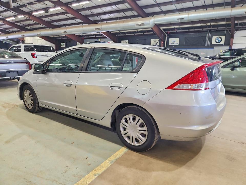 2010 Honda Insight VIN JHMZE2H58AS009795 COPART salvage auction — FRONT END, MA - CERT OF TITLE-SALVAGE, sold $450 on 2026-07-16 (photo 2)