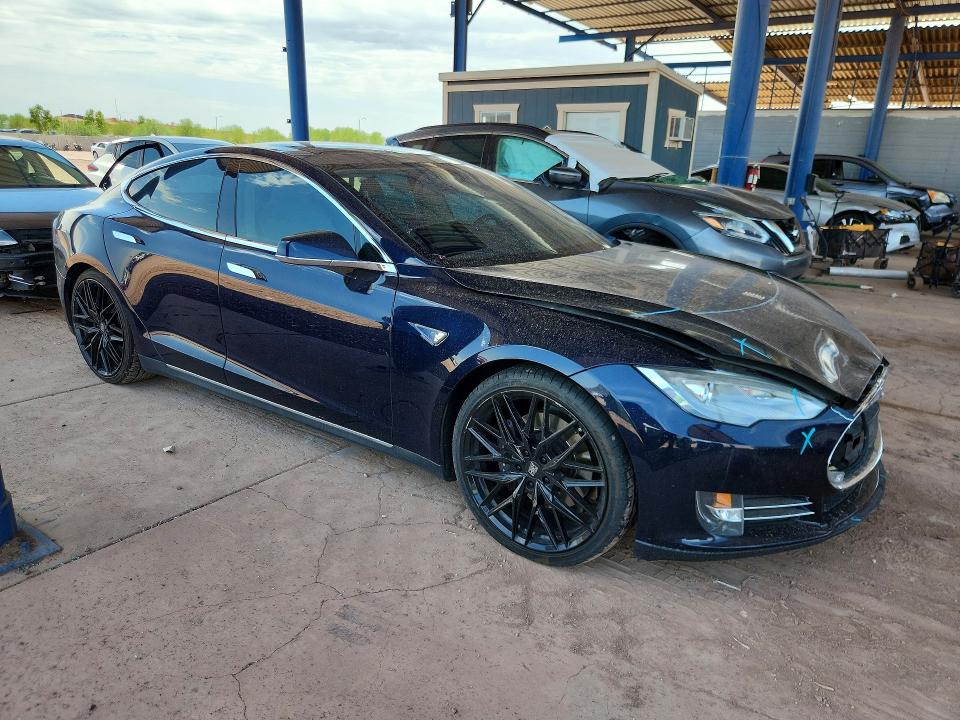 2013 Tesla Model s VIN 5YJSA1DP6DFP04598 COPART salvage auction — FRONT END, Az - Cert Of Title - Salvage, sold $1,100 on 2026-07-28 (photo 4)