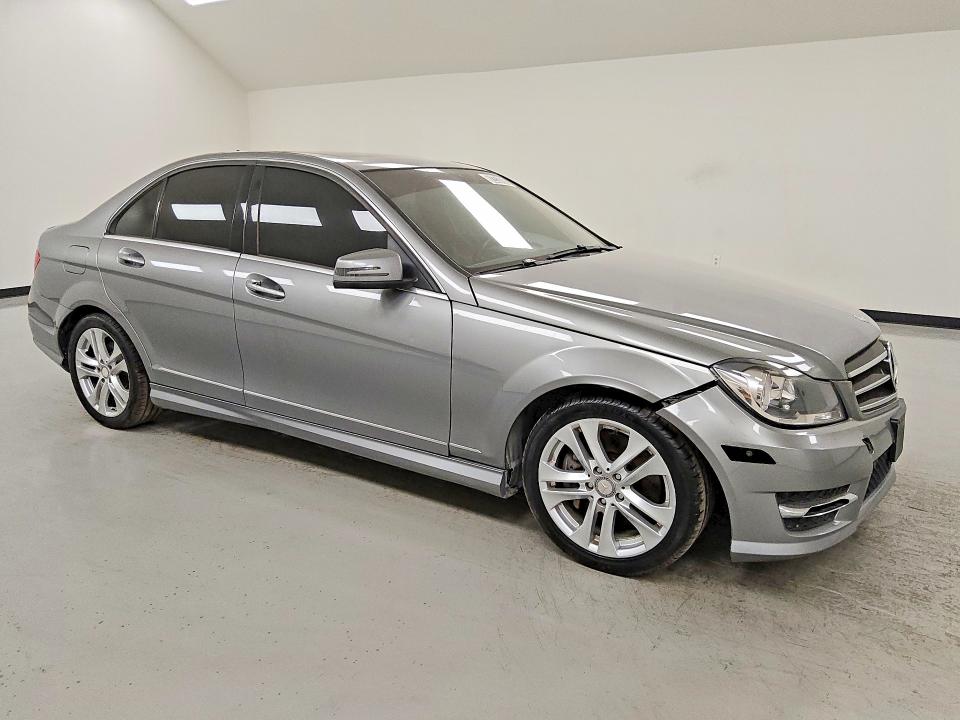 2014 Mercedes-benz C class VIN WDDGF8AB4EA892594 COPART salvage auction — MECHANICAL, TX - CERTIFICATE OF TITLE, sold $1,250 on 2026-08-13 (photo 4)