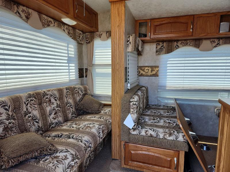 2005 Kyrv Trailer VIN 4YDF243225A222479 COPART salvage auction — NORMAL WEAR, CT, sold $775 on 2026-09-08 (photo 6)