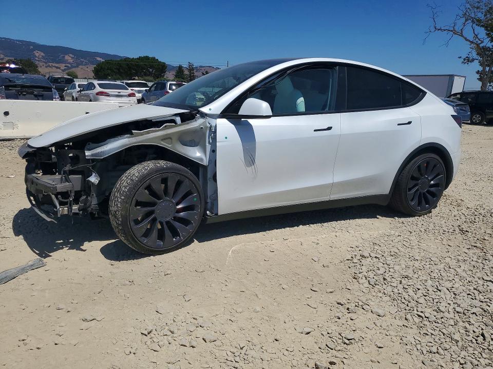 2020 Tesla Model y VIN 5YJYGDEFXLF018806 COPART salvage auction — FRONT END, Ca - Salvage Certificate, sold $9,900 on 2026-07-16 (photo 1)
