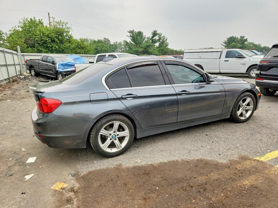 2015 BMW 3er VIN WBA3B5G56FNS11718 COPART salvage auction — REAR END, Pa - Certificate Of Salvage, sold $1,050 on 2026-08-11 (photo 3)