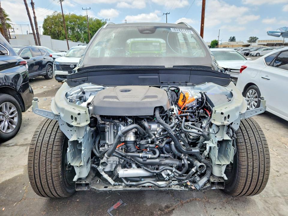2026 Volvo Xc90 VIN YV4H60PE7T1501899 COPART salvage auction — STRIPPED, CA - SALVAGE CERTIFICATE, sold $8,700 on 2026-07-28 (photo 5)