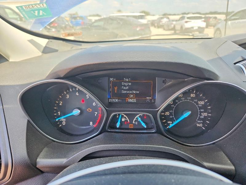 2017 Ford Escape VIN 1FMCU0GD7HUC78775 COPART salvage auction — MINOR DENT/SCRATCHES, MO - DEALER ONLY CLEAN TITLE, sold $425 on 2026-07-26 (photo 9)
